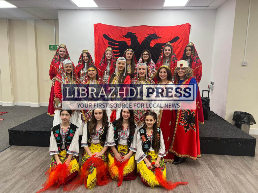 Veshje tradicionale diaspore librazhdi press (1)